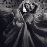 Zahra Habib Instagram - فيديو من اول لقاء بيناتنا ب 2019 الى اليوم 2023 كل صورة بيها قصة وبيها مغامرة ايام هوايه وظروف هوايه عشتها وياكم حلوة ومرّة تشاركوني فرحتي وتواسوني بزعلي اني احبكم انتوا راس المال ويارب سنين طويلة سوية كلها انجازات وفرح ومغامرات انتوا اهلي وعائلتي💚