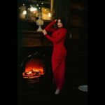 Zahra Habib Instagram - الأحمر والحب قصة لن تنتهي ❤️