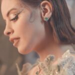 Zahra Habib Instagram – Soon
Shine like diamond 
@trafficlight.art 
@ehabrafid 
@aredocenter 
@maitham.00 
احلى شي من التقي بناس تتفهم خبالاتي
قريبا رح تشوفون خبالات من هاي الزينة 💃💛💙❤️🥰