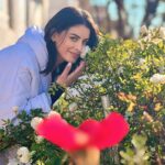 Zahra Habib Instagram – صباحكم احلى ورد بهذا الكوكب 🌹