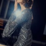 Zahra Habib Instagram - Details… هذا الفستان من اول ما شفته حبيته بس جانت بيه مشكلة انوا الصدر والظهر مكشوفين غطيناه ورتبناه ولبسته وحسيته كلش لطيف ☺️ والمكياج هاي اول مرة اجرب هيجي شي … 🌹