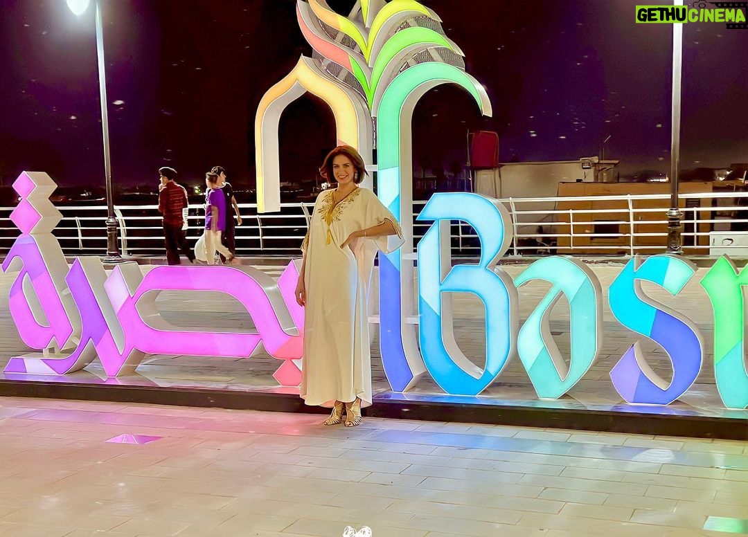 Zahra Habib Instagram - بصرتكم أحلى بصرة ونيالكم بيها والله يحفظها ويعمرها ويحفظ ناسها اهل الكرم والطيبة ما فد يوم رحت مكان بالعراق وحسيت نفسي غريبة… انتوا شنو متكلولي؟؟؟ لخاطر الله منين جايبين هذا الكرم كله ؟ بصرتنا الحلوة جاية قريبا بس هالمرة الجولة رح تكون مختلفة ❤️ البصرة