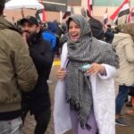 Zahra Habib Instagram - ناس ملتهية بالتصوير والاكشن وزهراء الحماس عندها مليار… #اقتحام #زهراء_حبيب #مهند_ابو_خمرة
