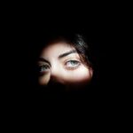 Zahra Habib Instagram - العيون هي مرآة الكلام ربّ عين أنمّ من لسان مهما اختلفت لغات البشر ، لغة العيون يفهمها كل إنسان شكرا إبراهيم على الصورة آللي تجنن @be._e._
