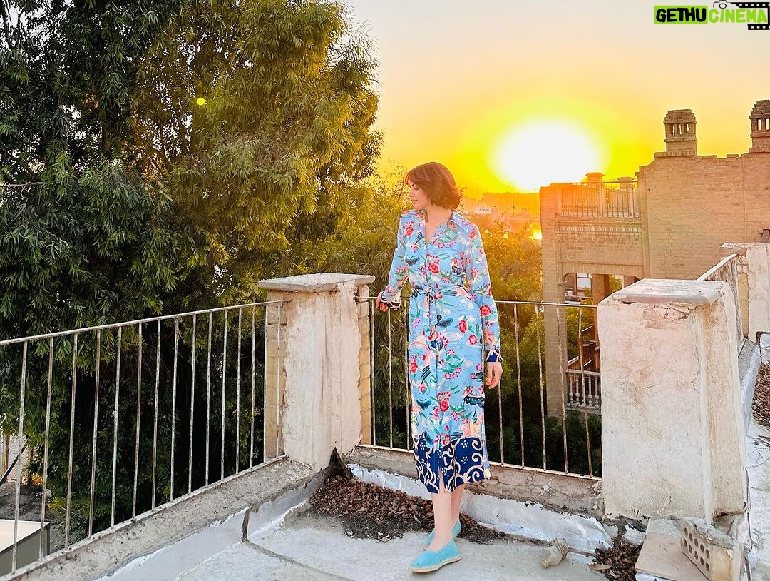 Zahra Habib Instagram - اني وانتوا ودجلة والغروب ببغداد 💚 #العراق #تونس