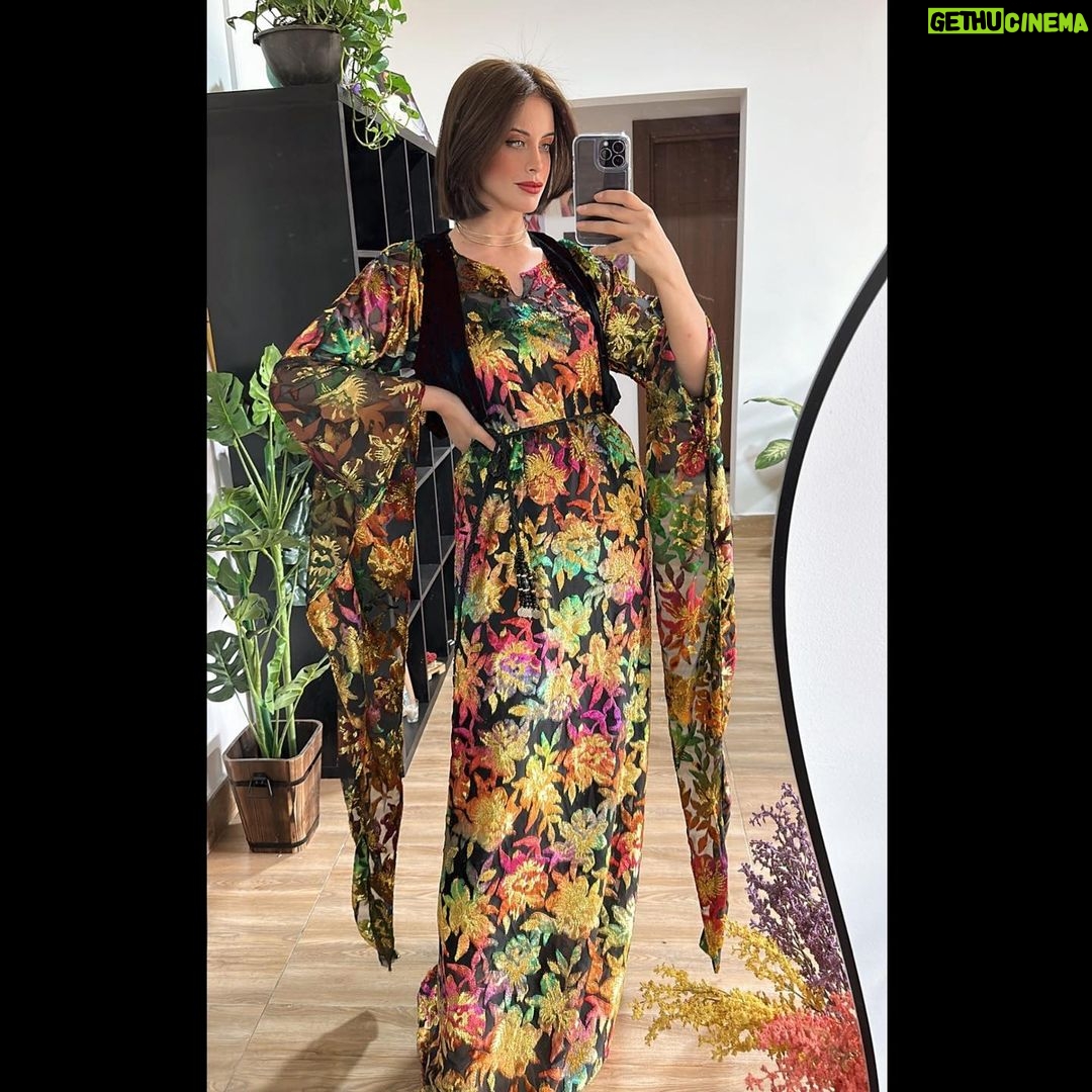 Zahra Habib Instagram - نوروز سعيد للحلوين محبين الألوان الجميلة بكل مكان بالعالم😍 كل سنة وانتوا بخير وحلوين🌹 Baghdad, Iraq