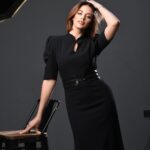 Zahra Habib Instagram - آخر صورة بالأسود لسنة 2023 🖤 يارب كل السواد بهذا الكوكب ينتهي