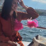 Zahra Habib Instagram - يوم من العمر … قبل يومين الكروب احتفل بعيد ميلادي وسوولي مفاجأة… ضحكنا وعيطنا وطلعنا كل طاقاتنا وخبالاتنه 😂 عائلتي الثانية كلش احبكم بابا اياد وماما انعام حيدر وسهير جووو ريم الحلوة غيد وروكيان وخالة ام روكيان ست سلوى كلش كلش احبكم وشكرا من كل قلبي 🥰 @ayad_altaie1 @alrobayeeanaam.official @hayder_abd_thamer @souhair.salah @joetrad @reema.alobaidy @ghdeado @rokian_alwadi @mohnad_alamer_ #حيرة
