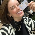 Zahra Habib Instagram - اريد اشارككم فرحتي … واريد تباركولي وتفرحولي… ورا اربع سنين وتلث شهور بضبط واخيرا استلمت البطاقة الموحدة والجنسية العراقية سنين طويلة كلش ومعاملات صعبة ومعقدة بين البلدين العراق وتونس والحمدلله اخذتها … أحب ارحب بنفسي كمواطنة عراقية حرة كلي فخر اليوم انوا اني من حاملي هاي الجنسية 🇮🇶💪😍❤️🇹🇳🥰 رح انزلكم فيديو احجيلكم عن كل التفاصيل اللي صارت ويايه بهاي السنوات اريدكم تعيشون القصة ويايه لحظة بلحظة 😭 اكثر وحدة فخورة بالعالم عندي احلى جنسيتين العراق العظيم وتونس الخضراء 🥰 Baghdad, Iraq