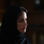 Zahra Habib Instagram – اكثر شي صار بهذا المسلسل قبل لا يبدا 
تهاجمت وتهددت لان لابسة عباية 
بيجات كتبت وحملات صارت 
زهراء بن ميم ومهند ابو خمرة يريدون يسيئون للعباية العراقية 
ما جاوبت ابد وسكتت وما بررت ولا شرحت 
كالوا مطلعه مفاتنها وما فهمت شلون لان لابسة كلشي اسود وعباية عريضة 
كالوا لبست عباية وهي بعصابة ومجرمة 
وهي العكس تماما دتتخلص من المجرمين وتاخذ حقها وحق الأبرياء 
اليوم ورا ما نزلت اول تسع حلقات رحت افتر على نفس البيجات لكيتهم سكتوا 
اتمنى دائماً تنتظرون تتفرجون وبعدين تحكمون 
واحب اكلكم انوا بعدنه بالبداية 💪❤️