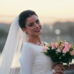 Zahra Habib Instagram – لحظة وحدة ممكن تكون فاصل بهاي الحياة 
ممكن تكون لحظة سعيدة او لحظة تعيسة 
والقدر هو اللي يحدد 
حياة بهاي اللحظة تحولت لبغداد 
شنو رح يصير وشنو الجاي؟
رح تشوفونه يومياً ساعة 10 على قناة ال utv
@m.khumra 
@utviraq 
@khumra.group 
@anawatan.ar