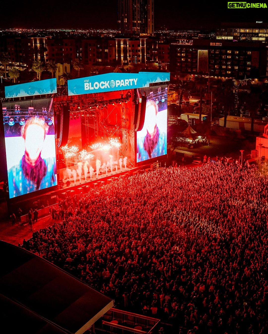 Zedd Instagram - Got to play a FREE block party in Phoenix last night. Felt so good to be back in AZ. :) Biiiig thanks to @att for putting all this together and keeping it free for the public!! ♥️ 📷: @ai.visuals Phoenix, Arizona