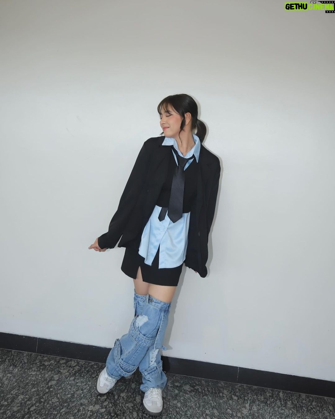 Zee JKT48 - 476.2K Likes - 🦋