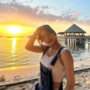 Zee JKT48 Instagram - Chasin' that sunset 🌤️