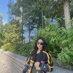 Zee JKT48 Instagram - hey 😎✨ Nascar Jacket from @erigostore @erigostore X @tokopedia #ErigoXTokopedia #IndonesiaRepresent #NewYorkTakeOver