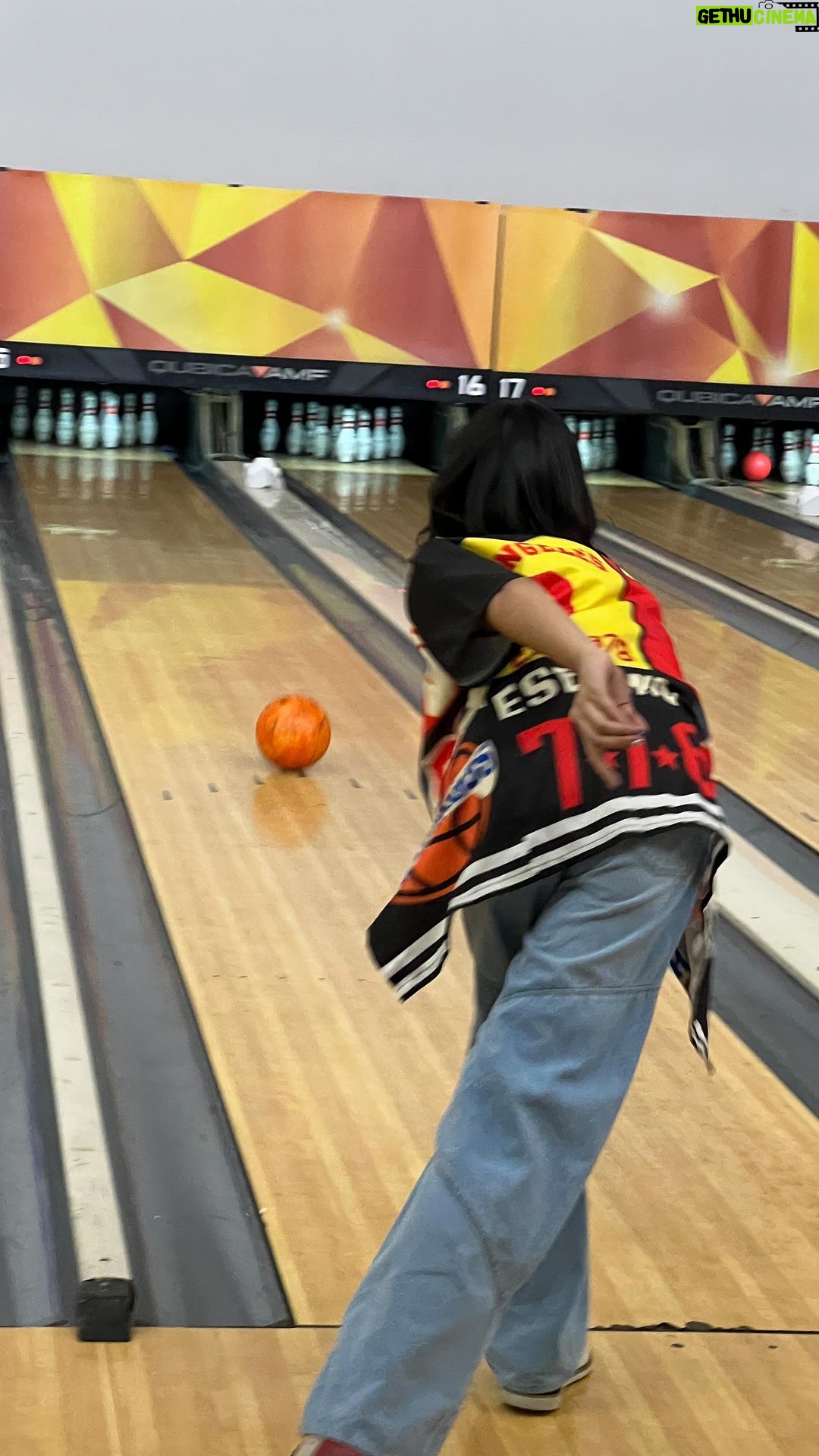 Zee JKT48 Instagram - Thank you so much @spincitybowling !