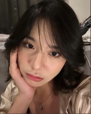 Zee JKT48 Instagram - i rarely post selfies, so why not?