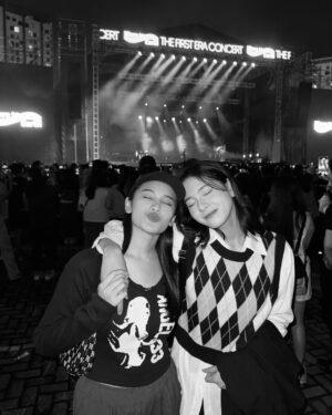 Zee JKT48 Instagram - How could my day be bad when I’m with you?