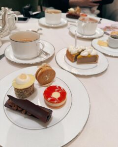 Zoe Sugg Instagram - Week 13 of 2024 ✨ THE WEEK I TURNED 34! [ad- contains pr stay] 1. Woke up on my birthday in the beautiful @langham_london with my little family and some breakfast room service! Definitely one of those moments where I felt so grateful and lucky, not only to be so happy, but to be turning 34 and to be surrounded by people I love the most in the whole wide world ♥️ 2. The comfiest bed 😍 3. Once we got home from a couple of days in London we had the family over (& @markyyferris who is basically family anyway haha) and celebrated at the house 4. The girls looking oh so tiny in the bed at the hotel! (And yes, that is a Mr Bean Teddy, Ottie is that obsessed with Mr Bean 😂 5. Daddy & smiley girl Novie 🥰 6. Ready for a day in London! 7. We had afternoon tea in @langham_london which was absolutely incredible (probably my favourite afternoon tea I’ve ever had) the patisserie cakes were influenced by classic biscuits with a twist and every single one was 10/10. They also do a children’s afternoon tea which Ottie absolutely loved! 8. Running around with the balloons all day everyday 😂 9. Last time we stayed in this room/vs now! 😭 I was around 26 weeks pregnant with Ottie last time! 10. It’s not a birthday without a @stylisheatsuk for the fam! 😋 Basically just had the best week & a huge thank you to @alfiedeyes as always for going above and beyond to make the day so magical & to the @langham_london for looking after all 4 of us in their beautiful hotel! And also, a huge huge thank you for all of you who messaged to wish me a happy birthday ♥️♥️♥️ P.s. I had SO many photos from this trip I actually struggled to narrow it down to my ten favourites so I will do a more thorough run down on my stories!