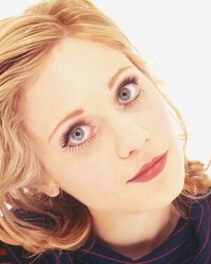 Zooey Deschanel Instagram - To all my fellow natural brunettes: did you also have a blonde phase?? Is this universal???