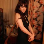 Zooey Deschanel Instagram - This weekend’s color palette: 🖤💎