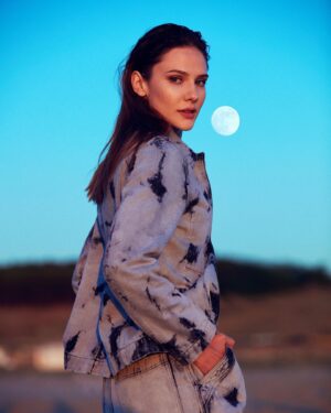 Alina Boz Instagram - @elleturkiye