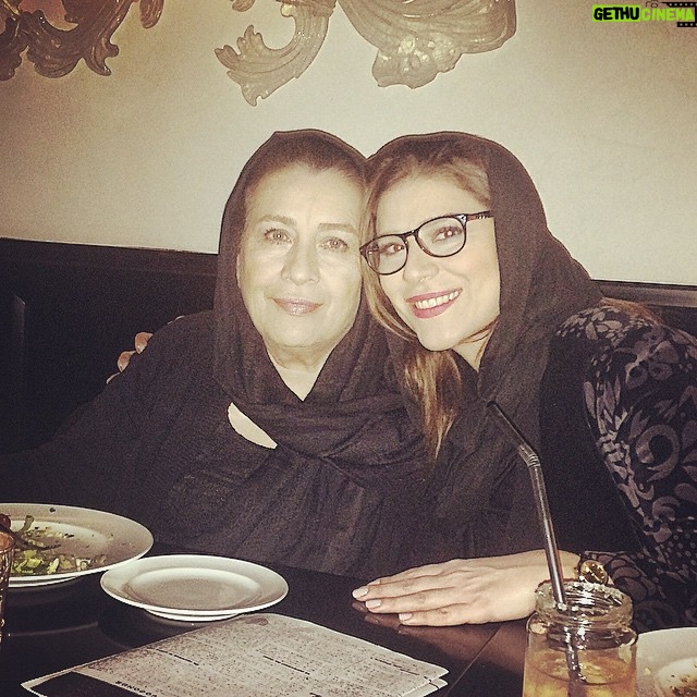 Sahar Dolatshahi Instagram - روز مادر مبارك. 🌹