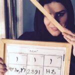 Sahar Dolatshahi Instagram - فيلم نيمرخ ها.  فيلمى كه دوستش دارم.  ظاهراً در جشنواره هم حضور نداره اين فيلم.  همين الان فهميدم 😕 😍