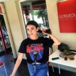Özge Yağız Instagram –