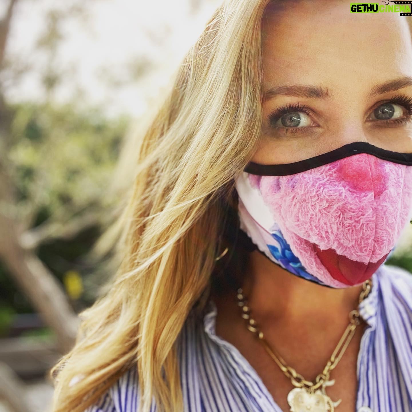 Jessica Capshaw Instagram - Calling all Sesame Street fans!!! @sesamestreet & @citizensofhumanity have partnered for these super fun masks...pick your favorite character and add a little spice to your regular mask wearing programming ☺️
Sesame Workshop is the nonprofit educational organization behind Sesame Street, with a mission to help children grow smarter, stronger and kinder. Caring for Each Other is designed to support families as they navigate the challenges and uncertainties of the pandemic and provides free resources that help children identify and manage big feelings, learn through play at home or in school, and stay physically, mentally and emotionally healthy.