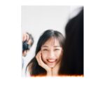 Suzu Hirose Instagram – いっぱい載せるのとってもお恥ずかしいんですけど、本日発売の、本日発売の、本日発売の、(大事かなと思って3回言った)2021年のカレンダーは、お友達にお願いして撮ってもらい、すごく写真可愛いので、、、載せさせて頂きまっす。2枚目ちょこっと写り込んでる　@malaciel ありがとう❤︎楽しかった👩🏼‍🦱
