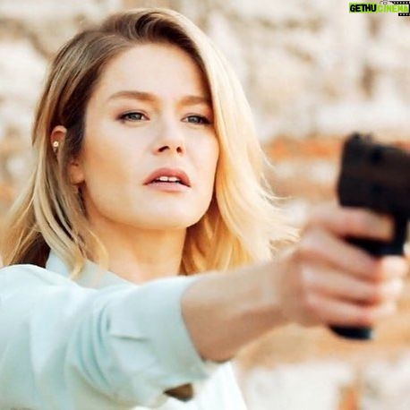 Burcu Biricik Instagram - Hepsi benim bebeklerim ❤️🎈
Hepsini aşırı seviyorum🦋
#Repost
@kokarcamedya
・・・
Burcu Biricik ve onunla hayat bulan karakterler; Kimi zaman bizi ağlattı, kimi zaman güldürdü, şaşırttı... Sizin en favori Burcu Biricik karakteriniz hangisi? 😍🤔
#kokarcamedya #burcubiricik #sinema #dizi