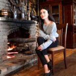 Özge Yağız Instagram – Ne güzel demiş Sabahattin Ali; “Herkese içindeki iyilik kadar iyi bir hayat dilerim…”🍁
