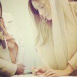 Sare Bayat Instagram - رویای زیبای زندگی من،،،
از روز تولدت برای خوشبختیم وام می گیرم.
قلبم با نفس تو میزنه،هر دم درون نفسهای منی.
تولد قشنگت هزاران بار بر من مبارک❤