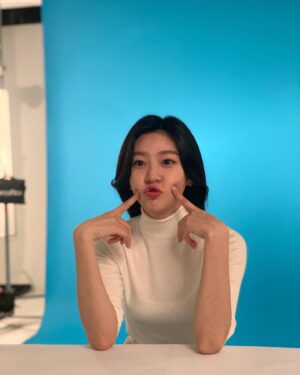 Kim Sae-ron Instagram - 😗💙