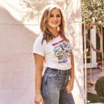 Jessica Capshaw Instagram - New York State of mind in a California sea of sunshine...(trying to bring back the sunshine-y thoughts 😉)
💄: @georgieeisdell 
💇🏼‍♀️: @marktownsend1 
👱🏼‍♀️🌈: @traceycunningham1 
📸: @higgsy_photography