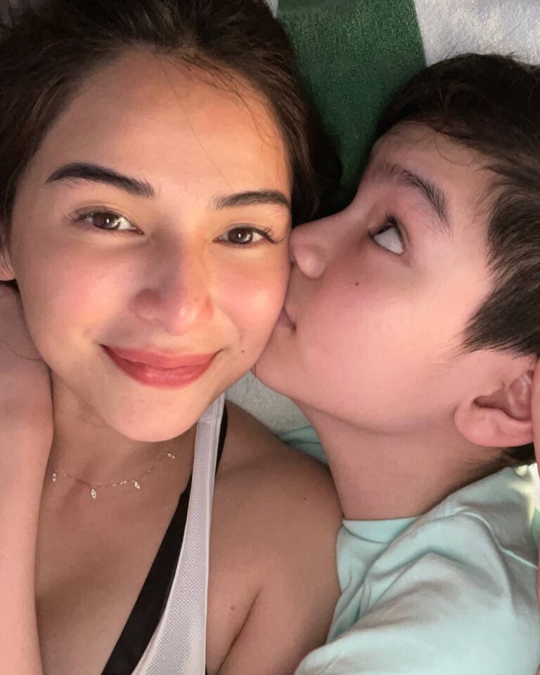 Jennylyn Mercado Instagram - Sunkissed and my son's kiss 🥰