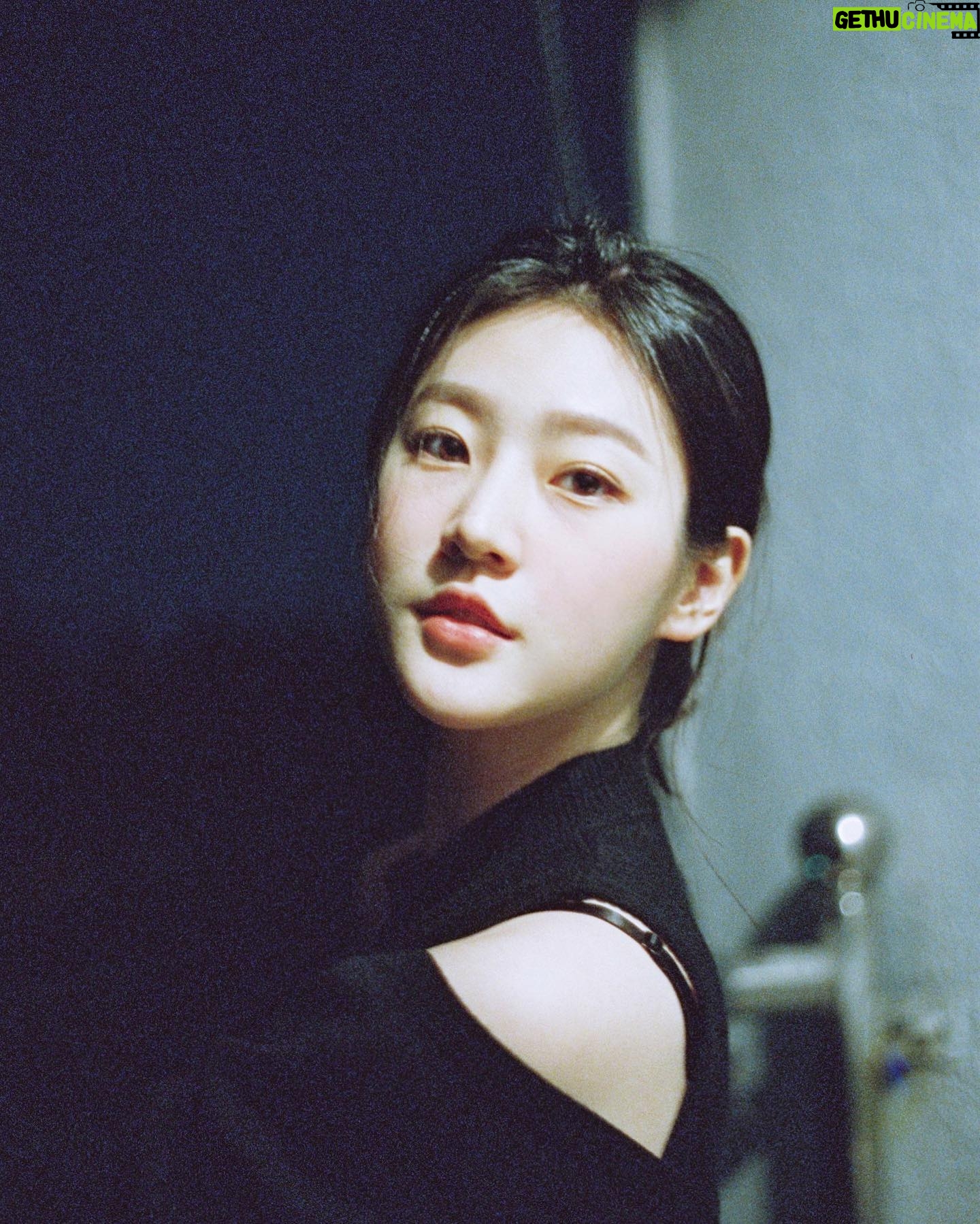 Kim Sae-ron - 199.8K Likes - ➰