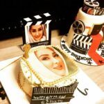 Elham Hamidi Instagram - مرسی از این همه لطف وگل های خوشگل و انرژی های خوب و کیک هایی که لحظات شیرین و بیادماندنی را رقم زدند و تشکر از دوست خوبم شیرین مقدم مهربون و .....