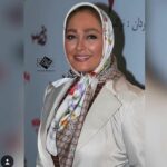 Elham Hamidi Instagram - بعد از مدتها  در  یکی از اکران های خصوصی شرکت کردم بجز دعوت و بجا اوردن رسم ادب و وظیفه ، اسم فیلم نفس  در این هوای آلوده و کثیف  که برای همه ما این روزها  نفس کشیدن و سخت کرده ، خیلی  برام جالبه پس در حالیکه سخت نفس می کشیم شما را به تماشای نفس دعوت می کنم و از مسئولین میخوام یه فکری به حال نفس همه  ما بکنند ، به امید هوای پاک  و کشیدن نفس های تمیز