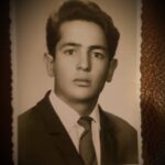 Sare Bayat Instagram - .
پدرم،
قلب من برای شما می تپد.
دستانتان را میبوسم...
سایتون بر سر من و سروین مستدام...
روز قشنگتون بر ما مبارک.♥️
