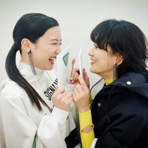 Asami Mizukawa Instagram - 久々に芽郁ちゃんとも会えた🤍今夜のショー楽しみ🤍

2月25日22時より、ミウッチャ・プラダとラフ・シモンズによる　2021年秋冬レディスコレクションをオンラインで配信します。 #プラダ ジャパンの公式ツイッターまたはPrada.comでご覧ください。

Miuccia Prada and Raf Simons present
PradaFW21 womenswear collection
February 25th 2021
2pm cet
View the show at Prada.com

#PradaFW21