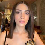 Özge Yağız Instagram –