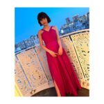 Suzu Hirose Instagram – 日本アカデミー賞授賞式に参加して参りました。いろんな方の姿に痺れました。映画って、うん、好きだな。もっとやりたいな。#一度死んでみた