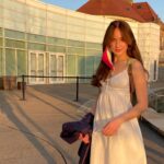 Lola Tung Instagram - ☂️☀️