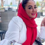 Elham Hamidi Instagram - .
سلام به روى ماه همه شما ، امیدوارم خوب باشید .
مجددا سال نو رو به همه شما عزیزان تبریک میگم 🌹
.
دوست دارین تو سال جدید چه اتفاقاتی تو زندگیتون رقم بخوره ؟
.
.
.
.
#الهام_حمیدی #عید #ElhamHamidi