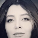 Sare Bayat Instagram - .
همراهان همیشه...
از الطافتون ممنونم.
عکسها،کلیپ ها،کامنتها و تمام زحماتتون رو می بینم و از داشتنتون به خود می بالم.
براتون بهترین سال عمرتونو آرزو دارم.♥️