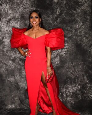 Angela Bassett Instagram - Hey Everybody you good? Last night was truly a night to remember! See how it all came together here: https://www.vogue.com/slideshow/angela-bassett-oscars-2021-academy-awards-diary #vogue #oscars