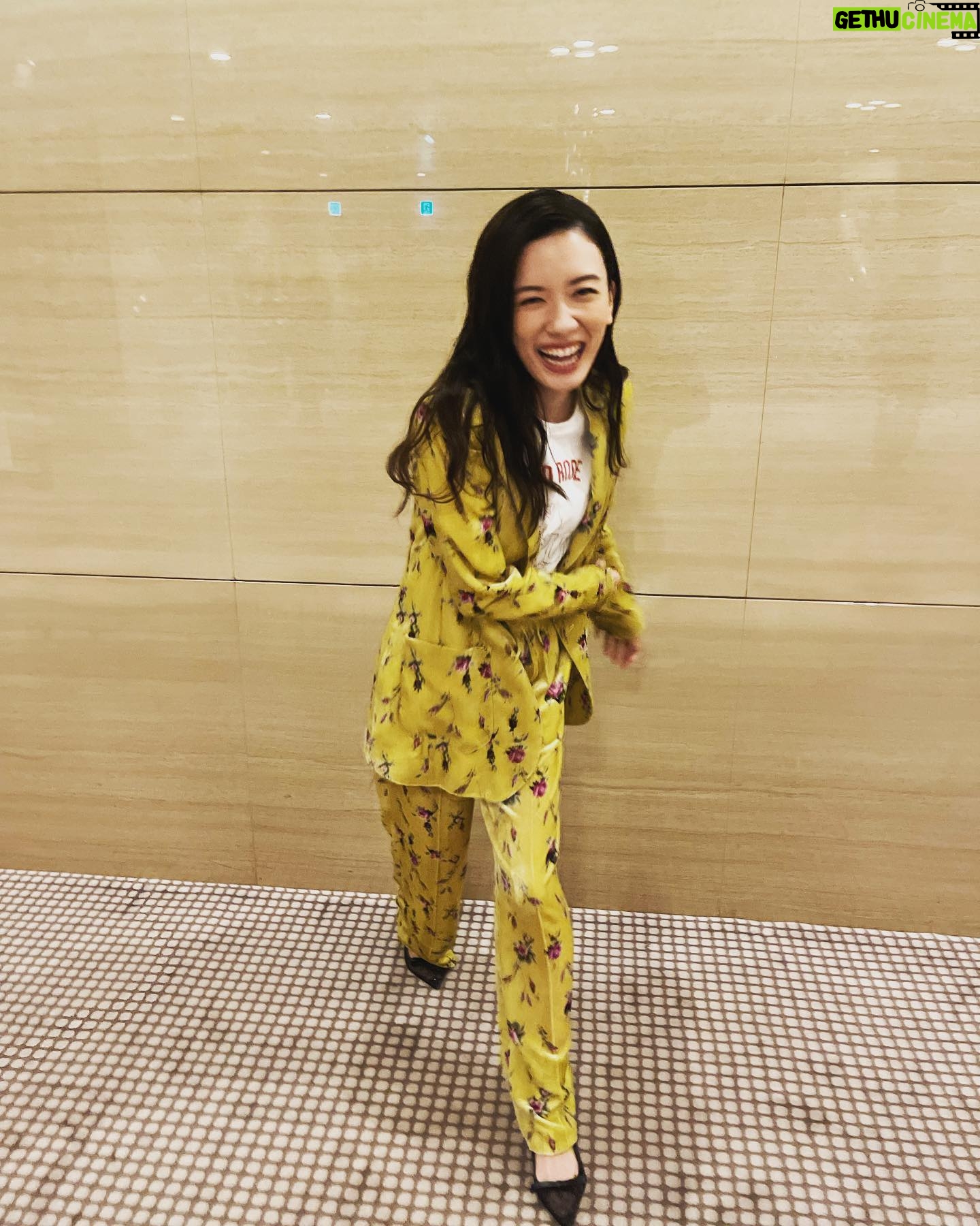 Mei Nagano Instagram - ・
地獄の花園
無事に公開を迎えられました☺︎
沢山の方に届きますように!!
皆様の心がスッキリしますように!!
最高な笑顔が溢れますように!!
#地獄の花園
#今日のセットアップは花園意識
#かわいい