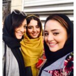 Narges Mohammadi Instagram - المیرایی عزیزم تولدت مبارک برات آرزویی شادی و خوشبختی تو زندگیت دارم تو این ۱۱ سال رفاقت من وتو روزها و لحظات شادی کنار هم داشتیم خودت می دونی جایی تو رو تو قلبم کسی پر نمیکنه دوست دارم و هزار بار تولدت مبارک🌺🌸🎂
پ ن؛علی هم تو عینکت هست🌺🌸